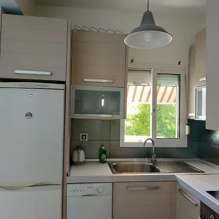 Epavlis Néa Péramos